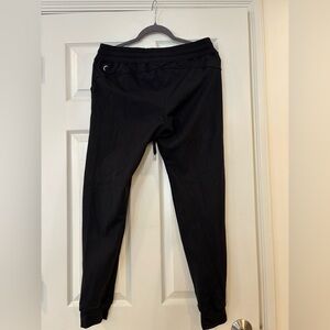 Women’s Black Zyia Unwind Jogger Pants EUC SZ M